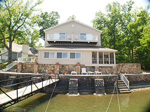 Palm Breeze. Lake of the Ozarks Property Management for Rental Properties